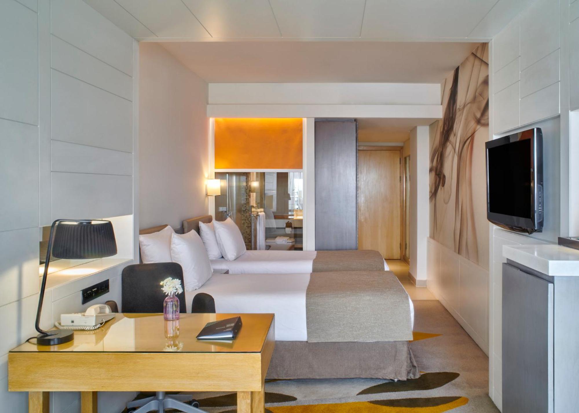 Habitación Doble Estándar para fumadores con vistas a la ciudad - 2 camas