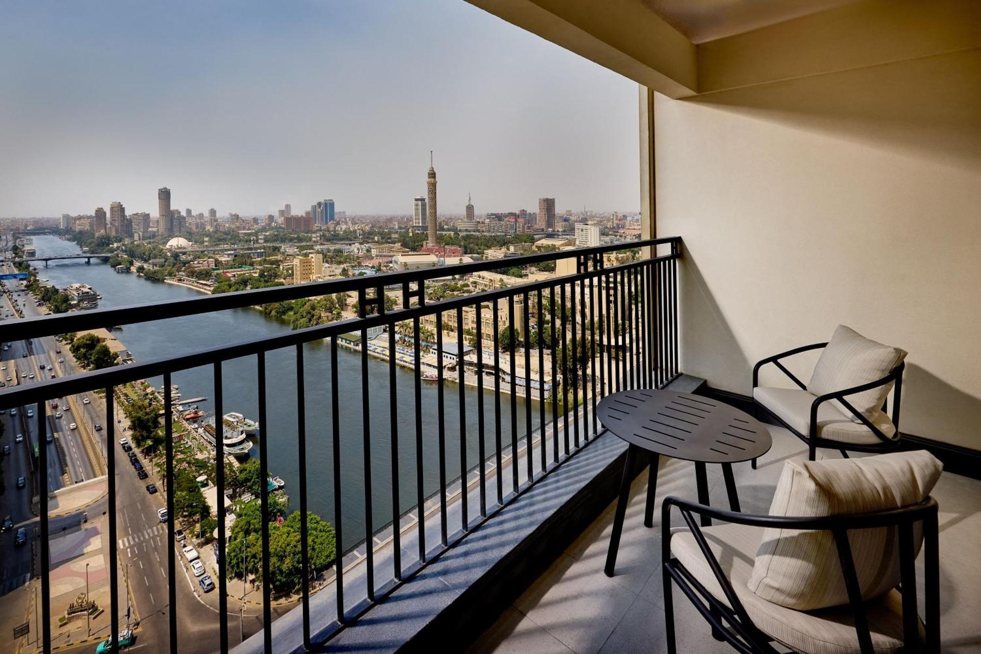 Habitación Nile con balcón y vistas al río
