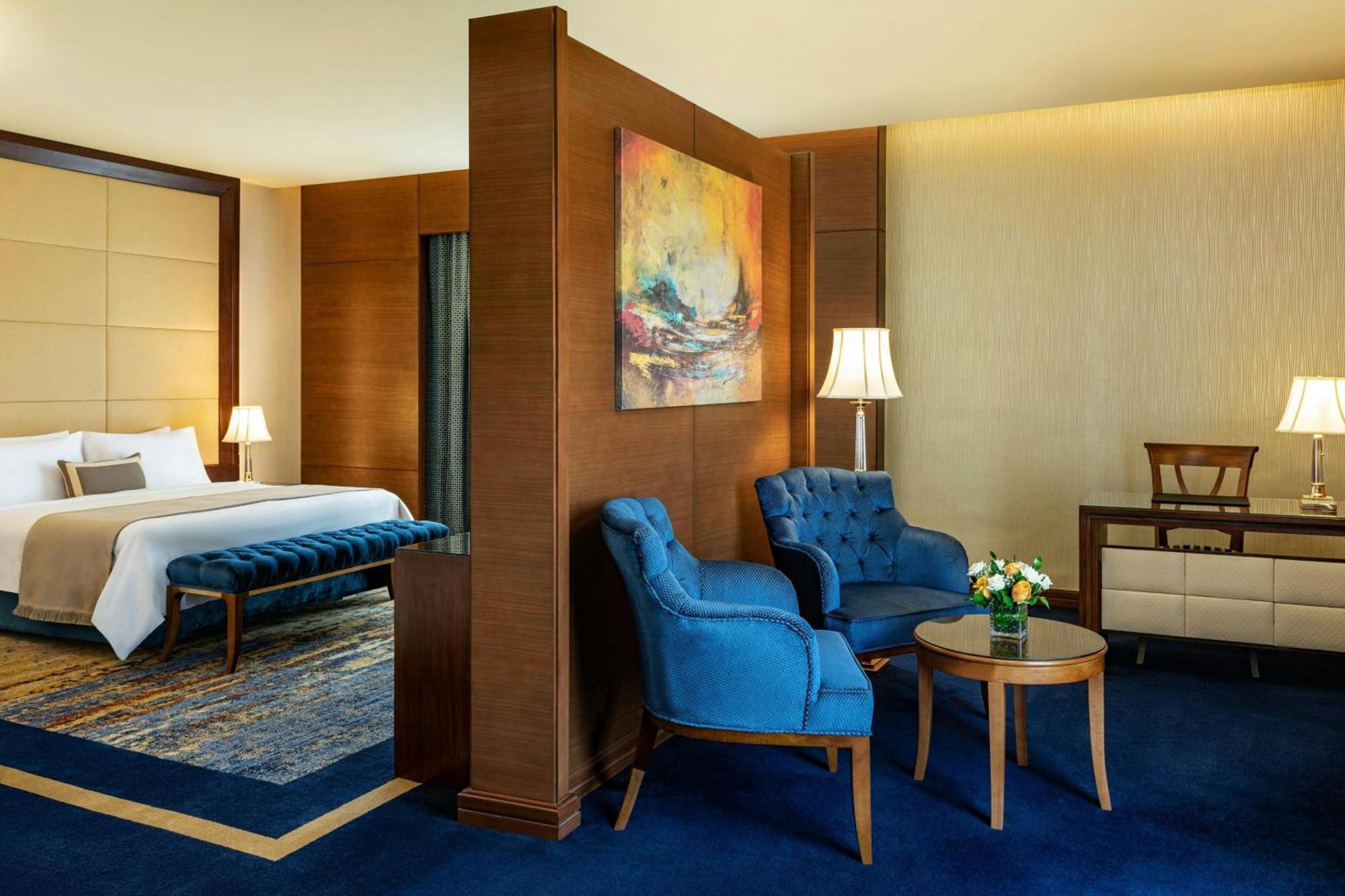 Habitación Grand Deluxe más grande con balcón - 1 cama extragrande
