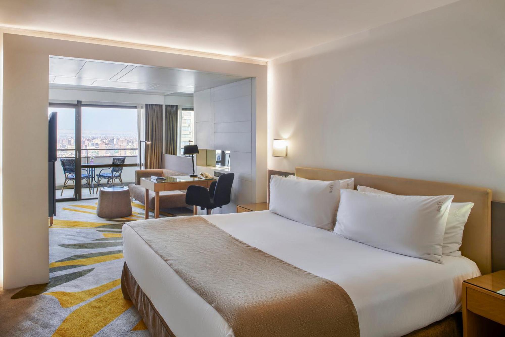 Habitación doble con cama grande y vistas a la ciudad - para fumadores