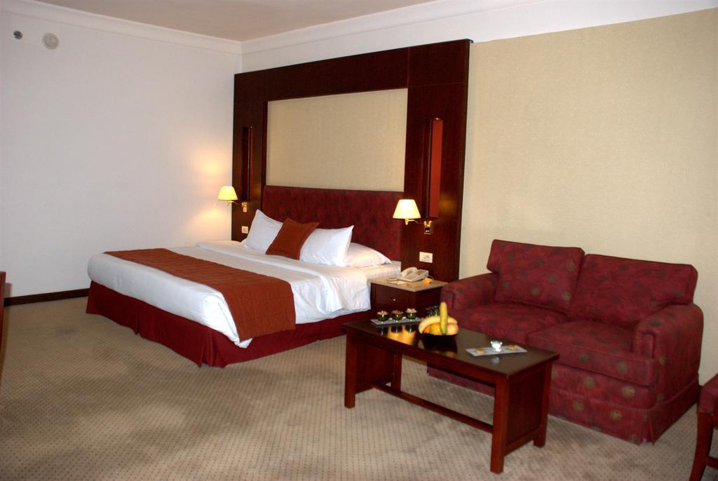 One-Bedroom Suite,1212229396:JPEG