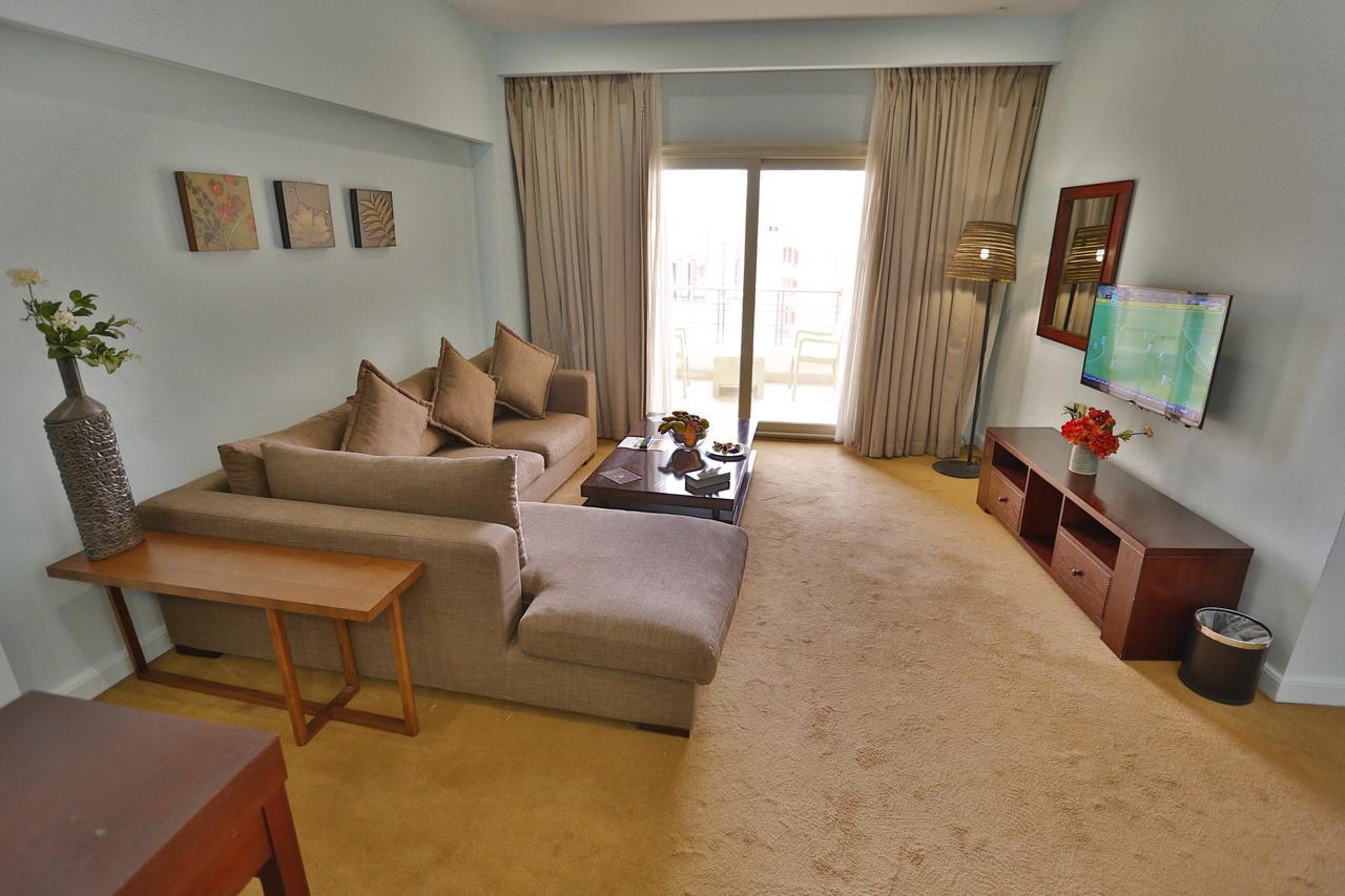 Junior Suite met Uitzicht op het Zwembad