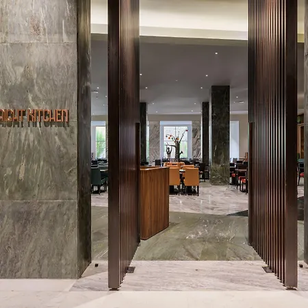 Dusit Thani Lakeview Cairo-3